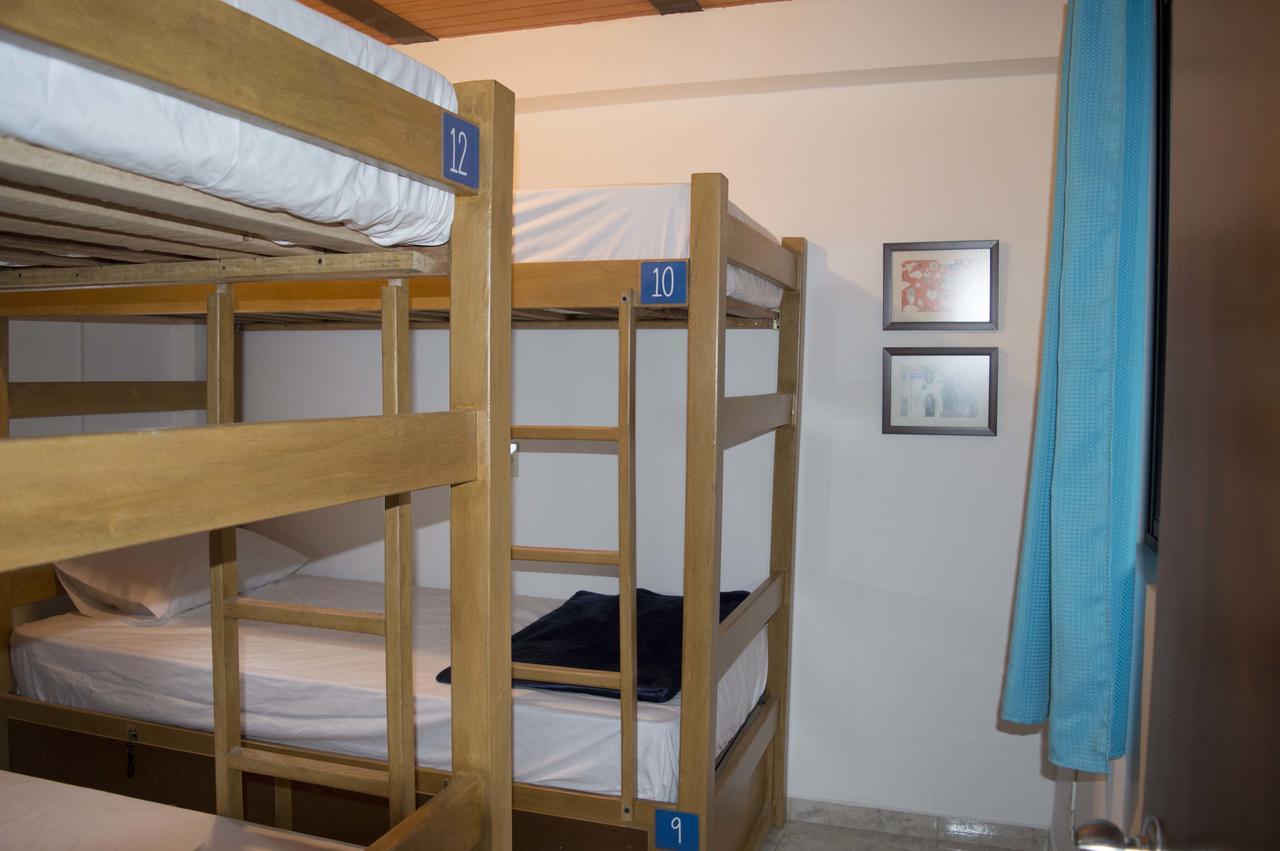 El Descanso Donde Sara Hostel Μεντεγίν Εξωτερικό φωτογραφία